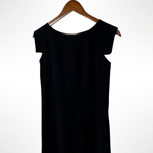 MM LaFleur The Sarah Dress Black Minimalist Sheath Size 0 Workwear Career Office - Picture 6 of 14